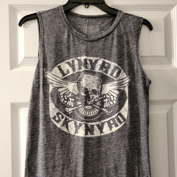Tops - Lynard Skynyrd Band Tee